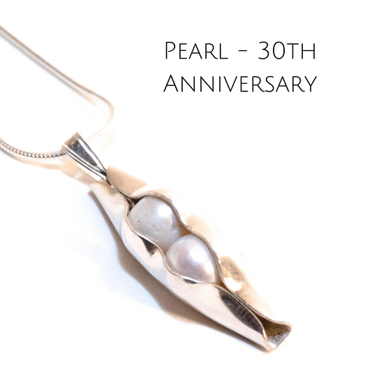 Pearl anniversary | Two peas In a pod | Freshwater pearls | Custom Engraving | 30th Wedding Anniversary Gift