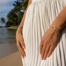 Load image into Gallery viewer, Cirque Bracelet
