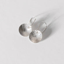 Load image into Gallery viewer, Leaf Textured Domed Dangly Earrings
