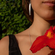 Load image into Gallery viewer, Leaf Textured Long Dangly Earrings
