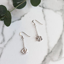 Load image into Gallery viewer, Mother&#39;s Day - Cirque Textured Dangly Short Chain Earrings
